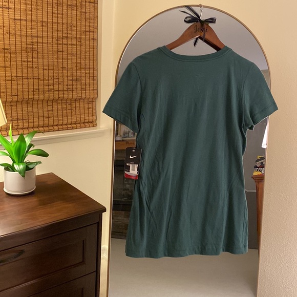 NWT Nike Oregon t-shirt - Picture 2 of 4